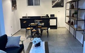 הדירה בדובדבן - The Apartment In Dovdvan